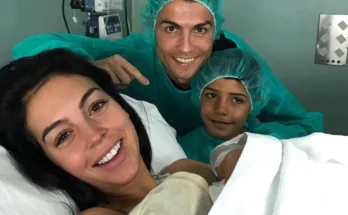 12 Most Memorable Selfies of All Time